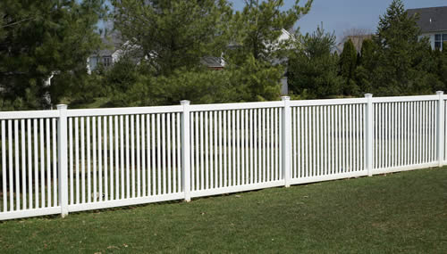 Vinyl & PVC Semi-Privacy Fences by Fusion Fence Company serving Greater Cincinnati