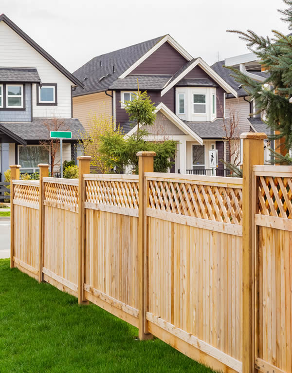 Lattice Wood Fencing from Fusion Fencing serving Cincinnati, Northern Kentucky and Southeast Indiana