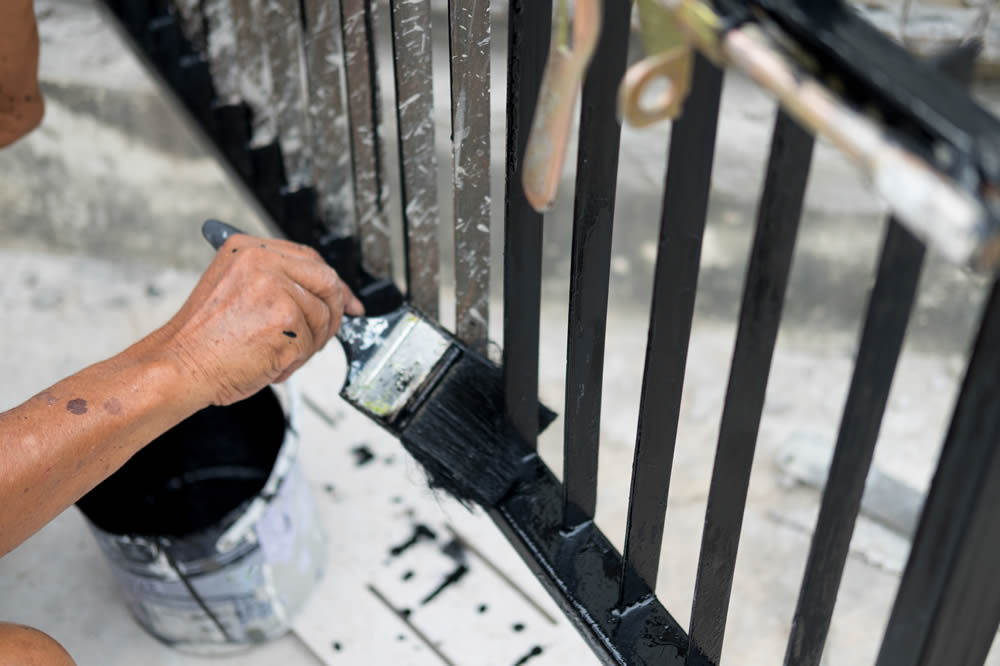 Quality Products that Last for Fence Painting & Wood Staining Services from Fusion Fence Company serving Greater Cincinnati, OH, Northern Kentucky and Southeast Indiana